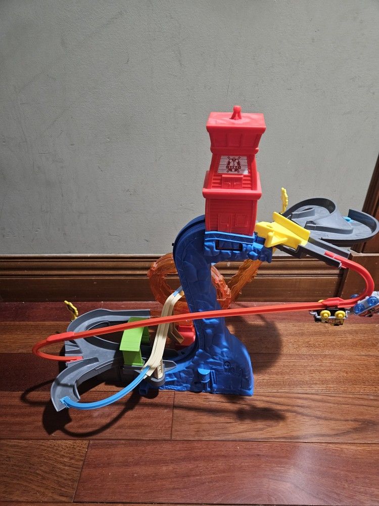 Thomas & Friends Motorized Rescue Stunt Set