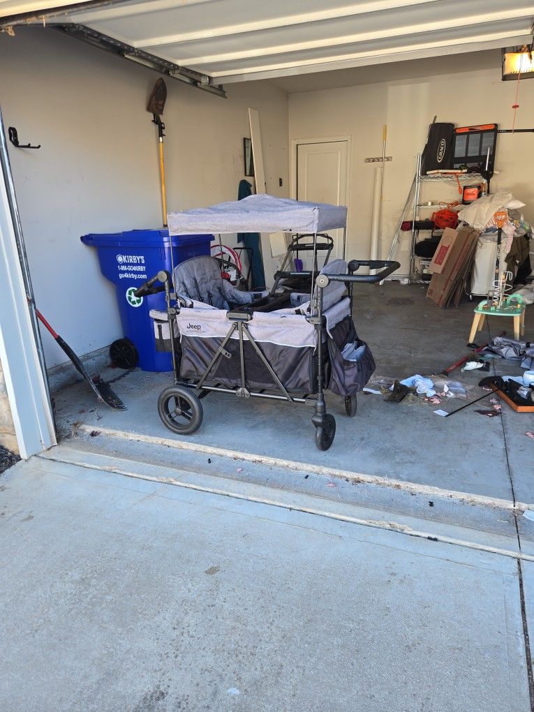 4-Child Jeep Wagon By Delta Children