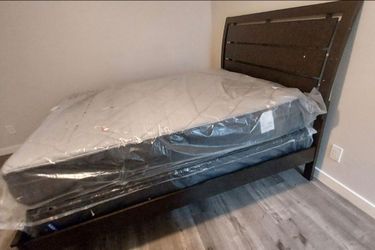 Queen Bed