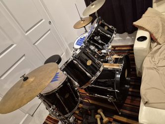 DRUM SET 9PC TAMA PROFESSIONAL ROCKSTAR SERIES BLACK GLOSS NEW COND MINT $995