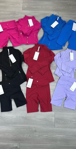 Lululemon sets 50-65$
