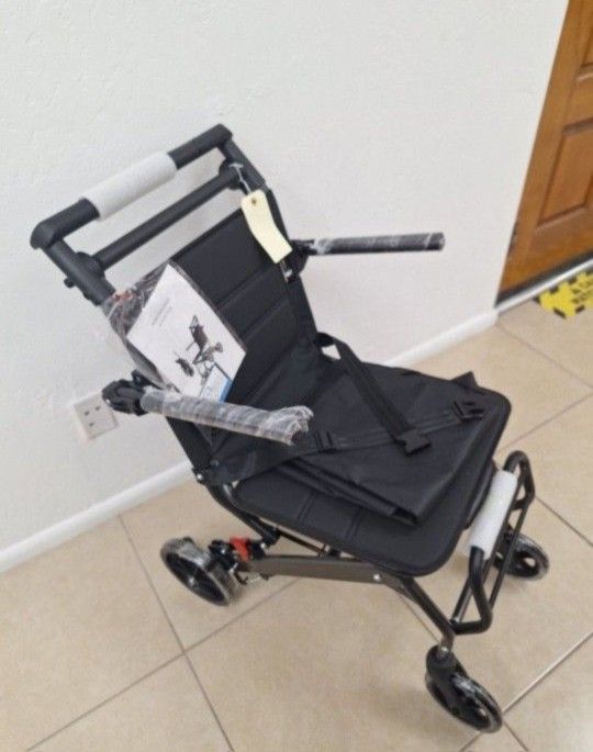 Ultra-Light Travel Chair: Go Anywhere!