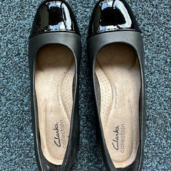 One Day Sale: Women’s Clark’s Patent Leather Size 7