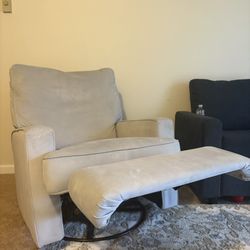 Rocking/Nursing Chair