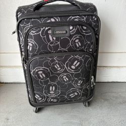American Tourister Disney Carryon 