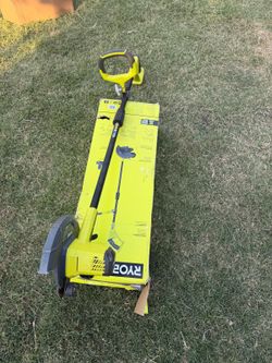 RYOBI
ONE+ 18V 9 in. Cordless Battery Edger (Tool Only)