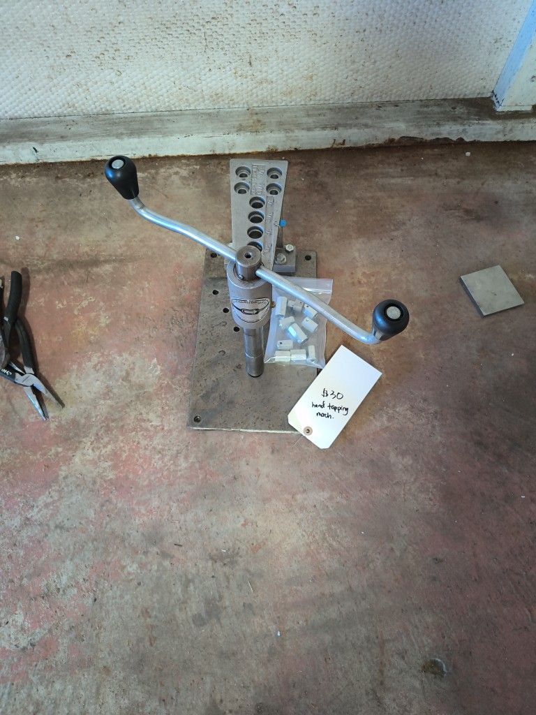 Hand Tapping Machine