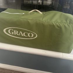 Graco pack and play