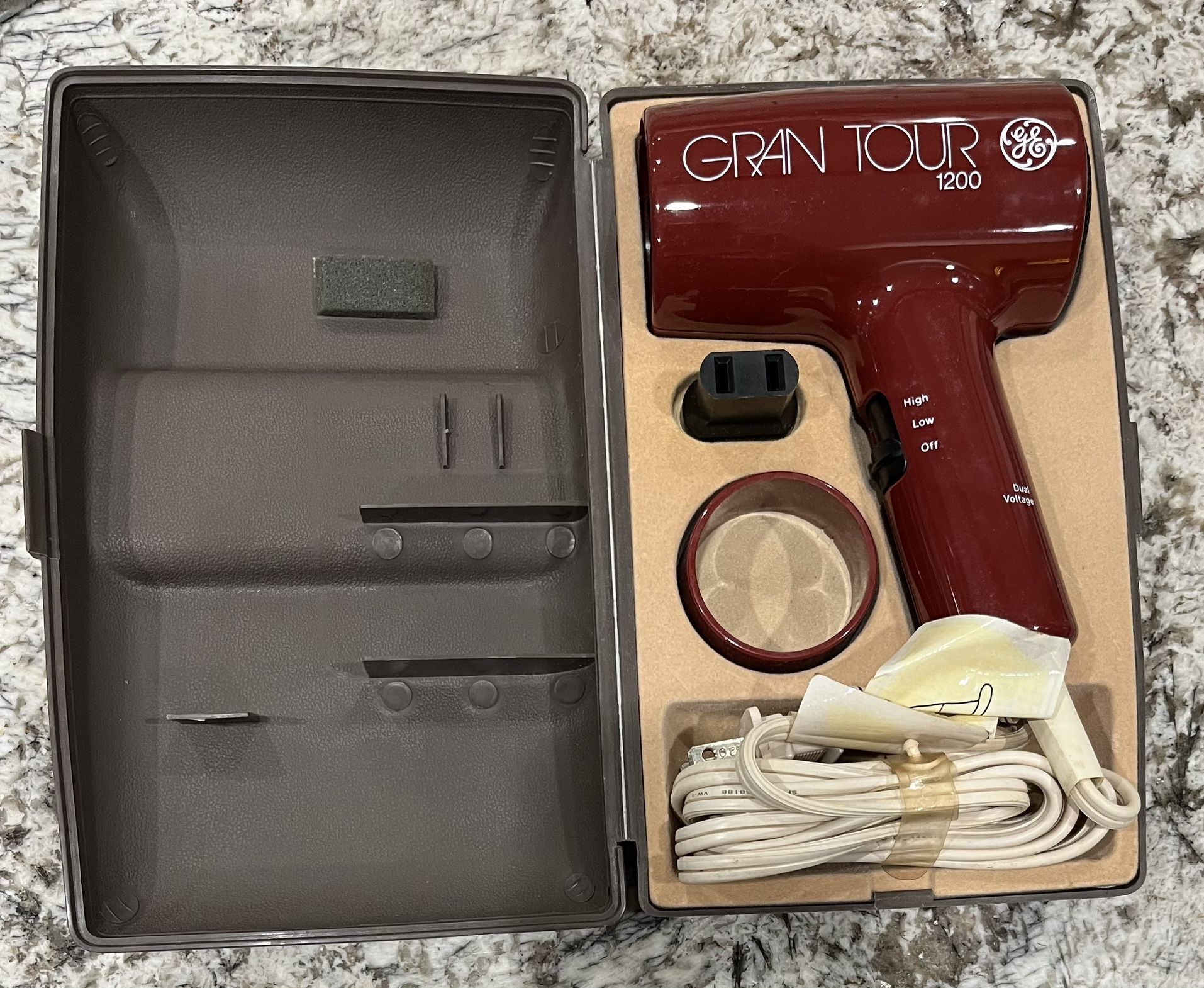 Vintage GE General Electric Grand Tour 1200 Dual Voltage Red Hairdryer