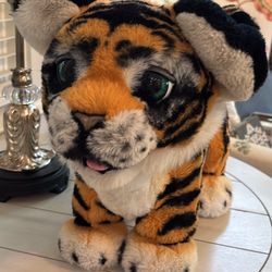FurReal Roarn’ Tiger Tyler  Moves Makes Sounds 