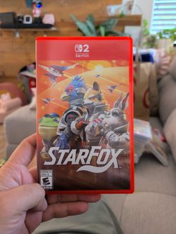 Star Fox switch 2 (like new)