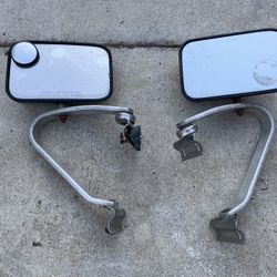 Side View Mirror For A Ford F-150 1980 