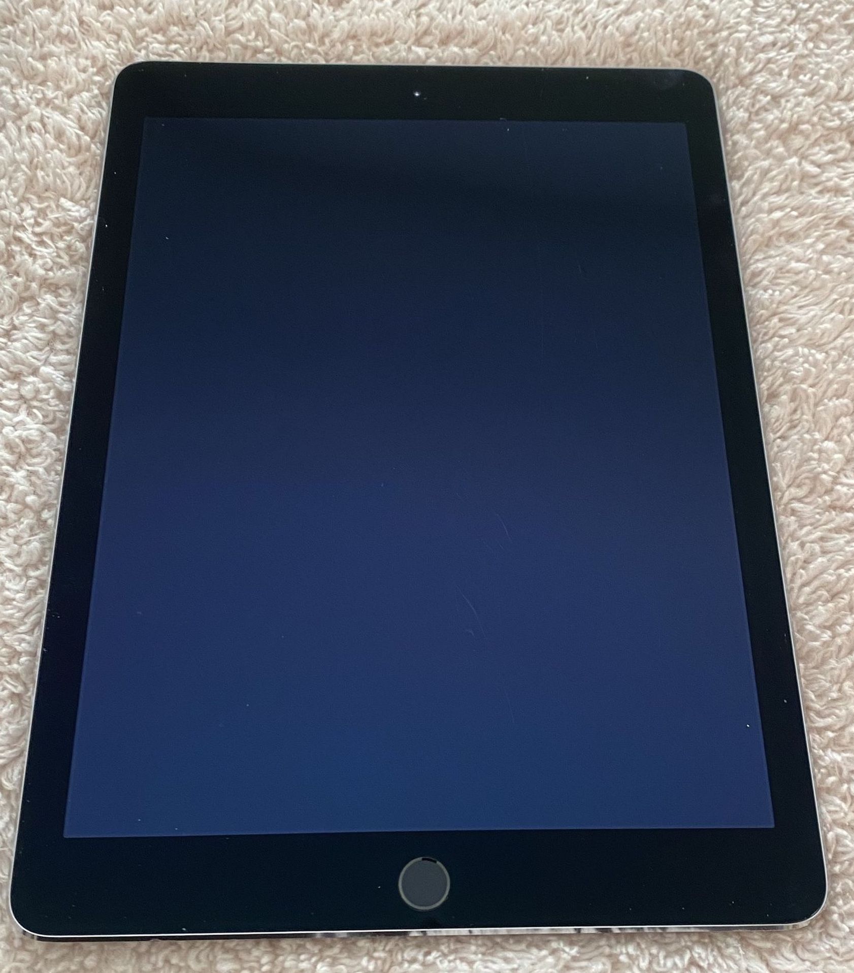 iPad Air 2  128GB No Scratches Works Perfect A1566