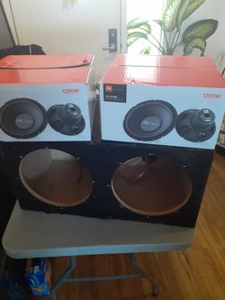 12" SUBWOOFER X  2  NEW IN THE BOX JBL  1200W  + WOOD BOX 