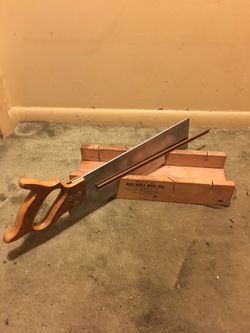A ROCK MAPLE MITRE BOX DURALL NO 416-AND A 16” INCH SAW LIKE NEW $25.00
