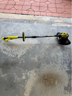 Ryobi 1, 9” edger, plus 1 battery.