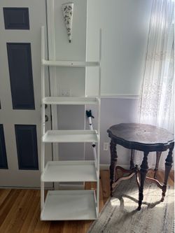 Home shelf