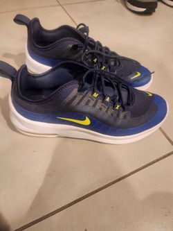 New Nike young men shoes