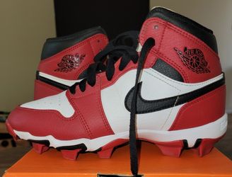 Youth JORDAN 1 cleats. Size 4.5. Barely Used.