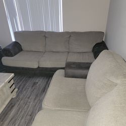 American Furniture Sofa And Loveseat Very Clean No stains