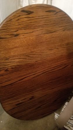 BEAUTIFUL VINTAGE CENTER TABLE EAGLE LEGS REAL WOOD STURDY