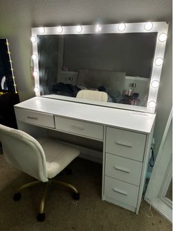 Hollywood Vanity with LED Lights & Chair