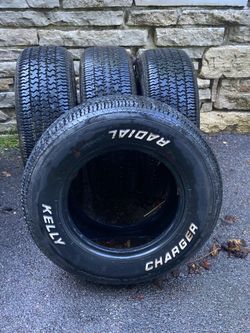 Kelly Charger Tires
