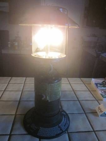 Coleman 2 mantle Propane lantern in box with propane and extra mantles