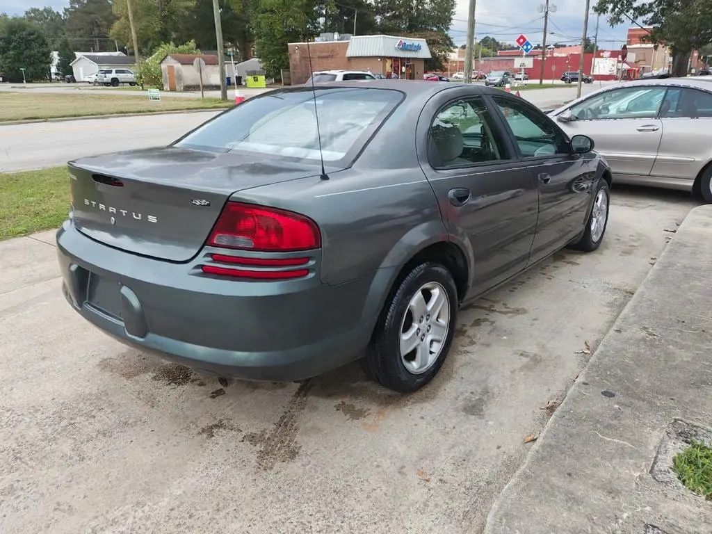 2004 Dodge Stratus