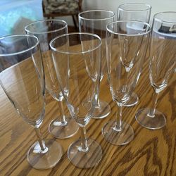 7 Champagne glasses