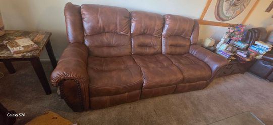 RECLINING SOFA