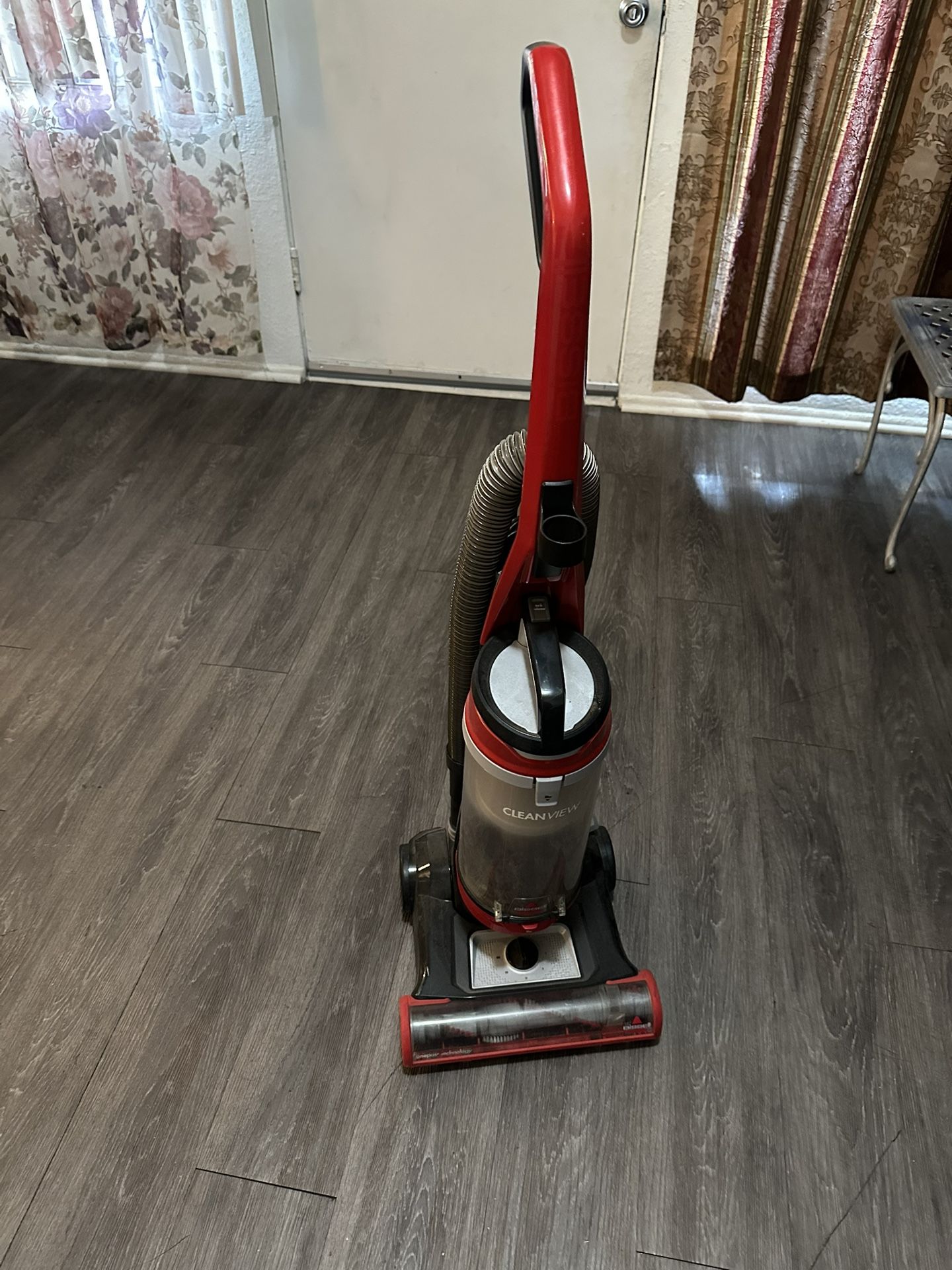 Home Vacuum In Excellent Condition $25