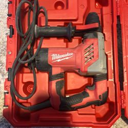 Milwaukee Rotary Hammer 