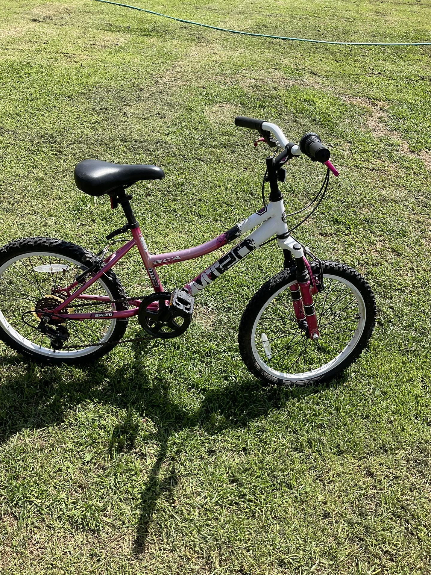 Girls' BCA 20" Crossfire 6-Speed Mountain Bike, Pink/Black