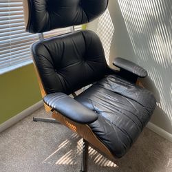 FREE chair w/ottoman 