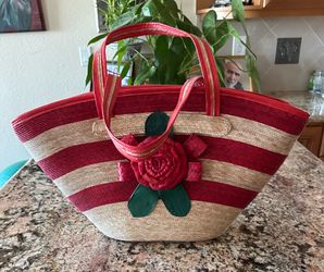 Handmade Straw Tote Bag red and beige striped pattern with a central Red Rose appliqué