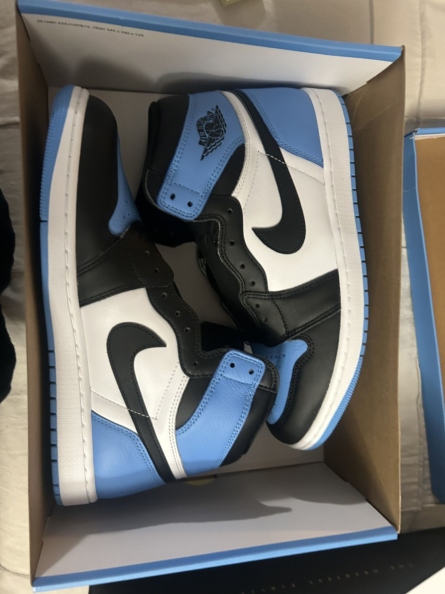 New Jordan 1 Powder Blue Size 11