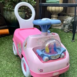 Kiddieland Disney Princess Spark N Glow Carriage Ride-On to