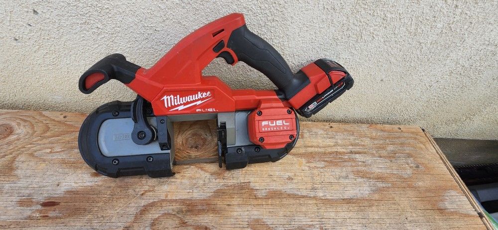 Milwaukee Bandsaw M18 Tool Battery 2ah