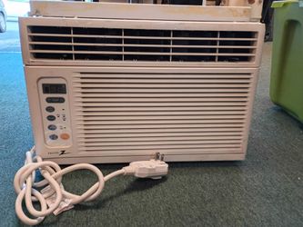 Zenith 8000 BTU ac