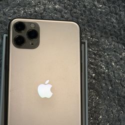 iPhone 11 PRO MAX Size Gold Excellent