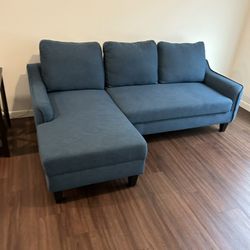 Beautiful Blue Sectional Excellent Condition