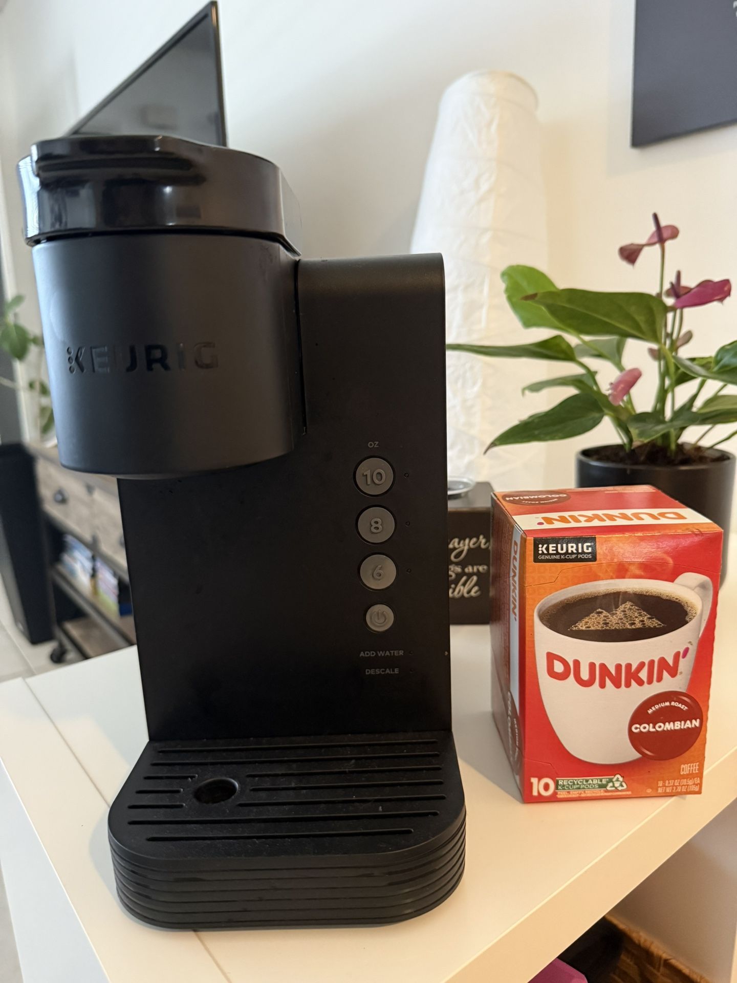 Keurig machine- Like New