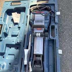 1 1/8 Inch Breaker Hammer 