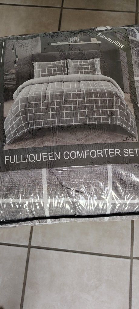 Full/Queen Comforter Sets $35 Cash Only