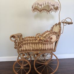FREE Vintage Wicker Baby Doll Buggy