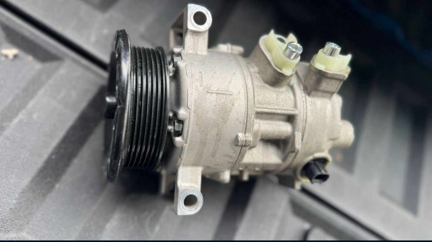 Air Conditioning Compressor for Dodge Caliber/Jeep Compass 5SE12C 6PK 12V