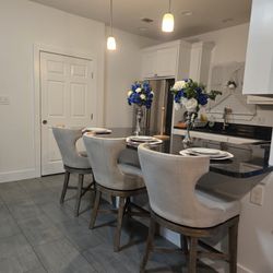 Nathan JAMES BARSTOOLS