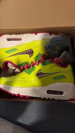Girls size 11c air max