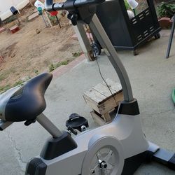 Nordic Track Workout Cycling Machine 120$ Obo 